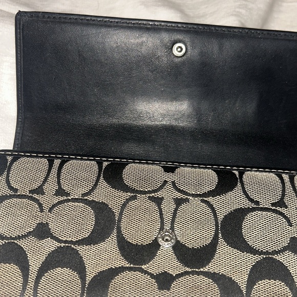 Coach Black & Brown Wallet Clutch - Picture 8 of 17